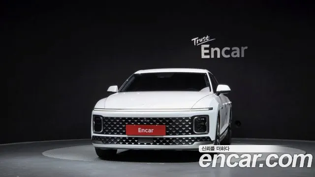 Hyundai Grandeur Grandeur (GN7) 2.5 Бензин 2WD — Фото автомобиля 3