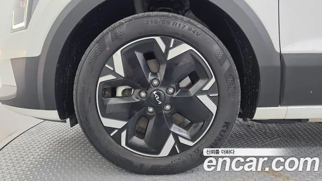 Kia Niro New — Фото автомобиля 5