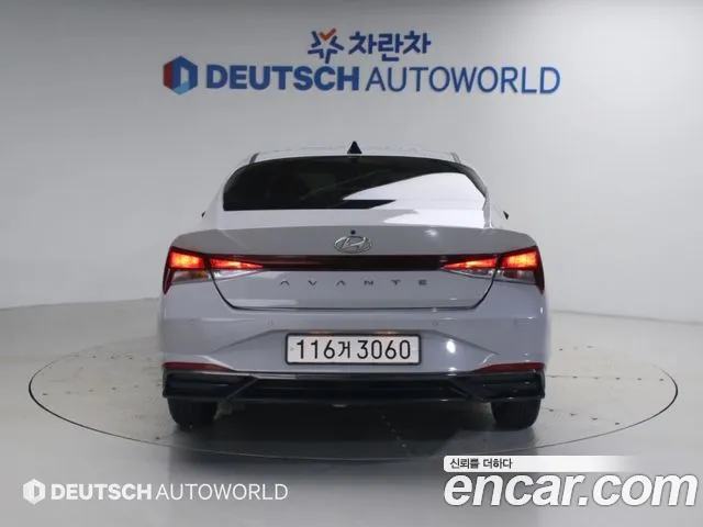 Hyundai Avante CN7 — Фото автомобиля 5