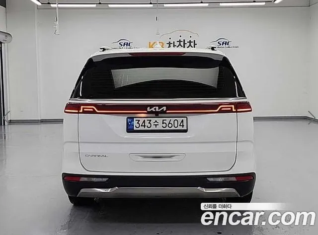 Kia Canival Carnival 4 поколение Бензин 9 мест Signature — Фото автомобиля 3