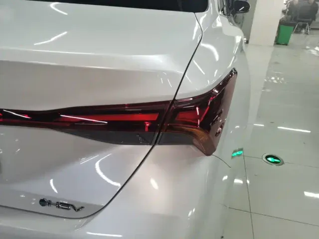 Toyota Avalon — Фото автомобиля 7