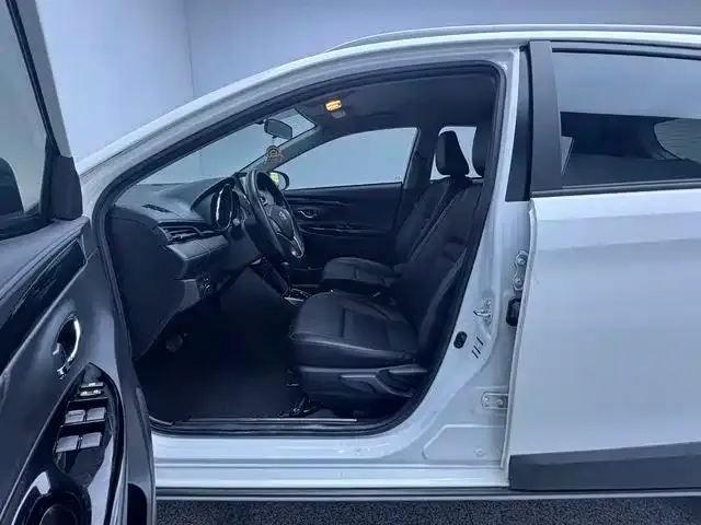 Toyota YARiS L Zhi Xuan — Фото автомобиля 13