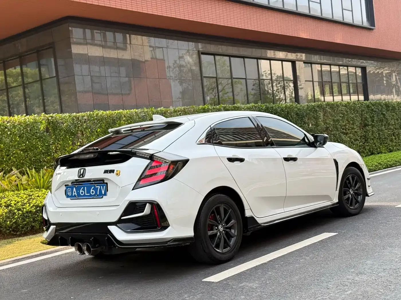 Honda Civic 2021 HATCHBACK 220TURBO CVT Trend Controller — Фото автомобиля 4