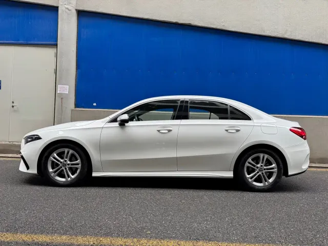 Mercedes-Benz A-Class — Фото автомобиля 3