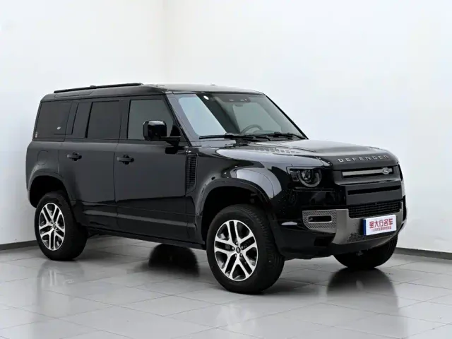 Land Rover Defender — Фото автомобиля 4