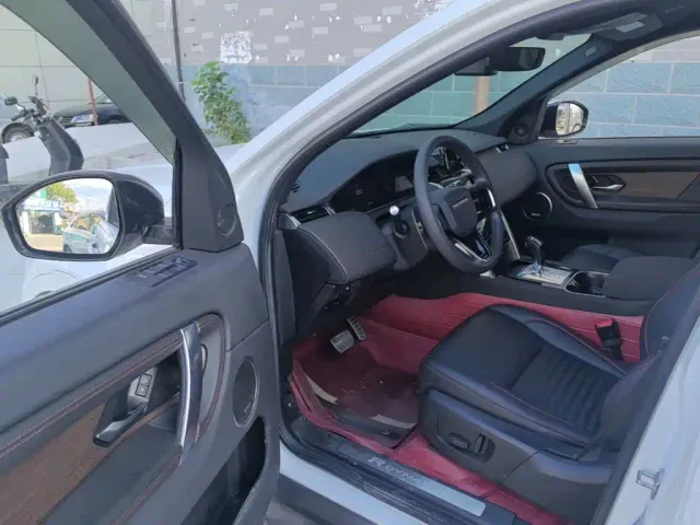 Land Rover Discovery Sport — Фото автомобиля 15