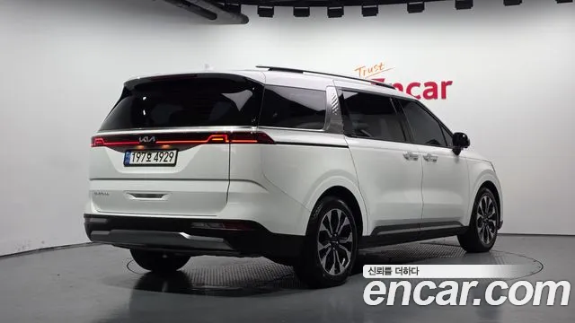 Kia Carnival 4th Gen — Фото автомобиля 2