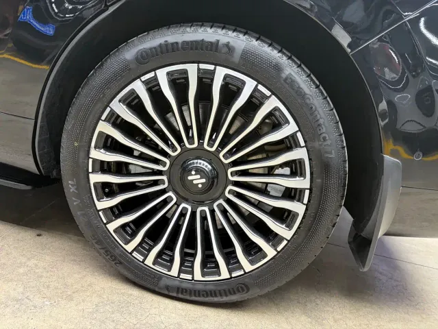 IM Motors LS9 — Фото автомобиля 20