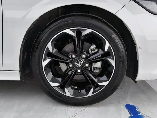 Honda Civic — Фото автомобиля 6