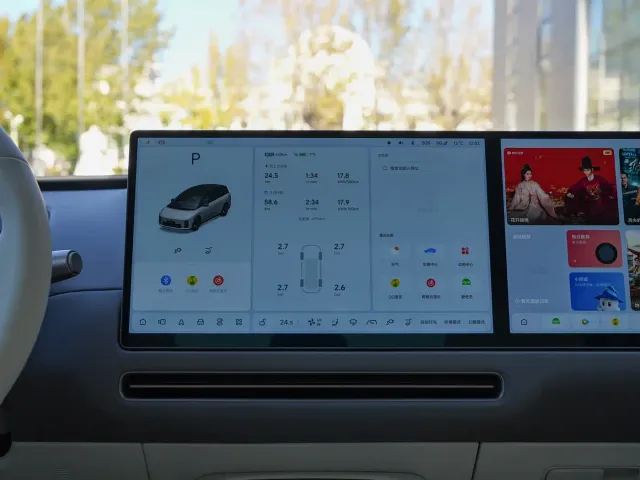 Li Auto i8 — Фото автомобиля 11