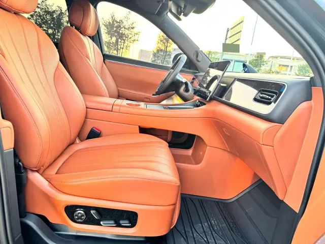 Aito M7 — Фото автомобиля 12