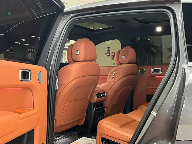 Li Auto L7 — Фото автомобиля 6