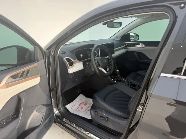 Volkswagen Tharu — Фото автомобиля 17
