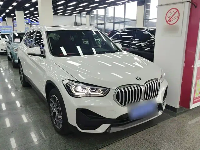 BMW X1 — Фото автомобиля 3