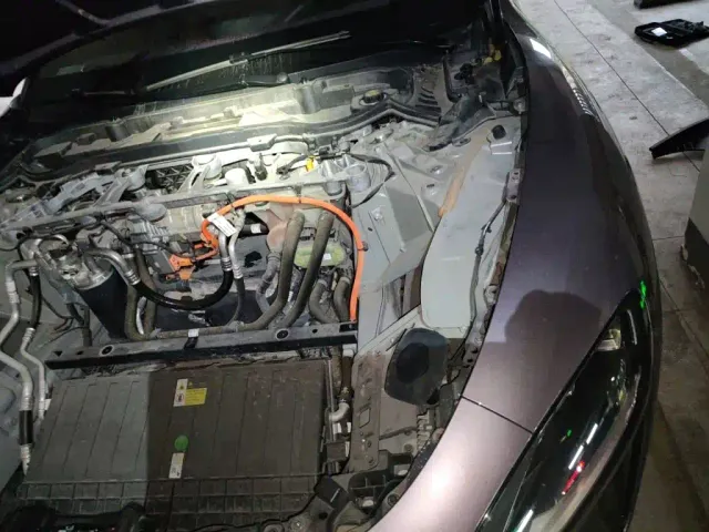 Xiaomi SU7 — Фото автомобиля 21