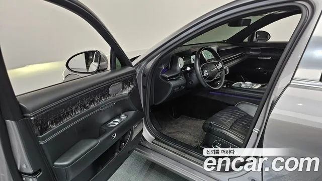Genesis G90 Бензин 3.5 Turbo e-S/C AWD LWB — Фото автомобиля 4