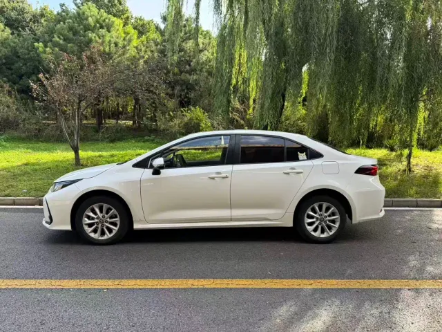 Toyota Corolla — Фото автомобиля 4