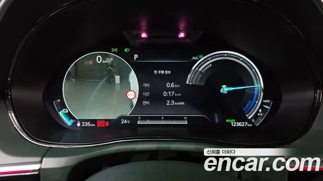 Genesis GV70 Electrified — Фото автомобиля 11