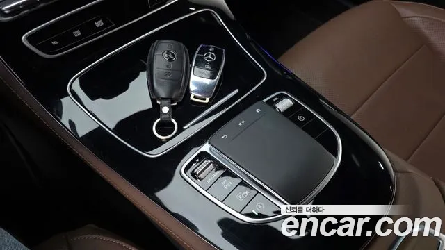 Mercedes-Benz E-Class W213 — Фото автомобиля 25