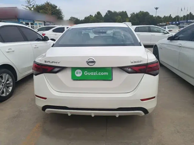 Nissan Sylphy — Фото автомобиля 3