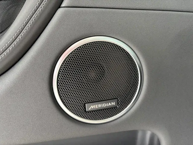 Land Rover Discovery Sport — Фото автомобиля 11
