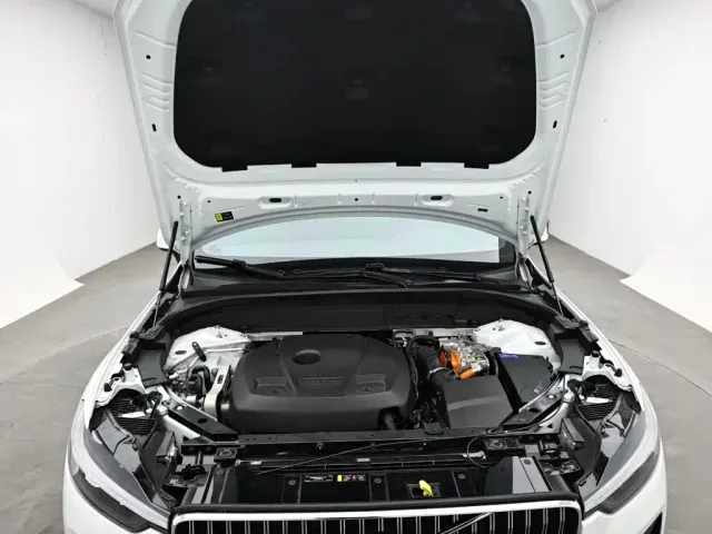 Volvo XC60 — Фото автомобиля 16