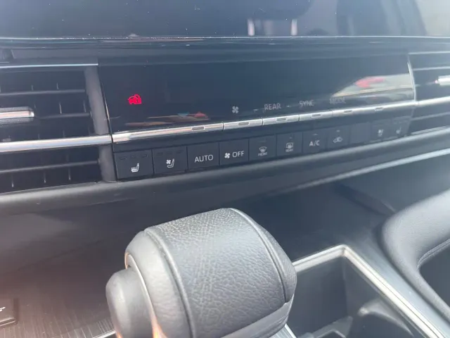 Toyota Sienna — Фото автомобиля 5