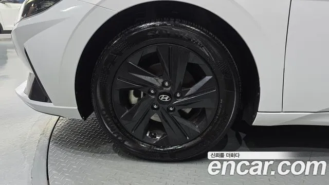 Hyundai Avante CN7 — Фото автомобиля 5