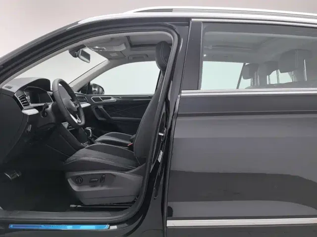 Volkswagen Tiguan L — Фото автомобиля 10