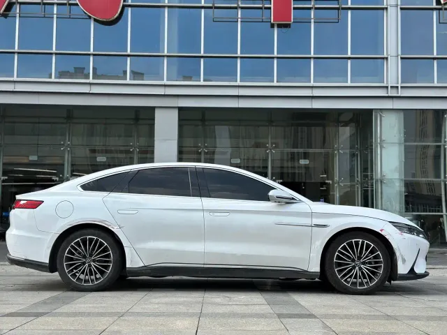 BYD Han — Фото автомобиля 8