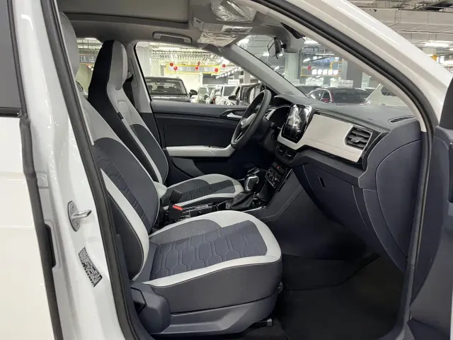 Volkswagen Tharu — Фото автомобиля 9