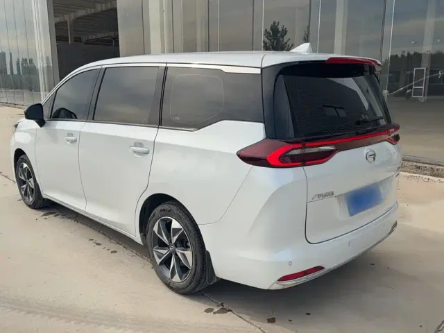 GAC Trumpchi M6 — Фото автомобиля 17