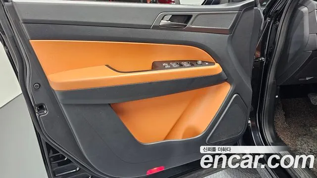 KG_Mobility_Ssangyong Rexton Новый Rexton Sport Khan Дизель 2.2 4WD — Фото автомобиля 21