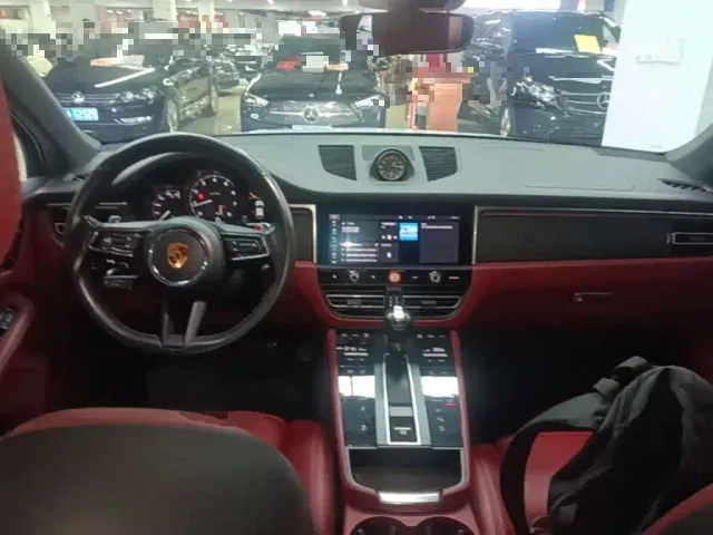Porsche Macan — Фото автомобиля 9