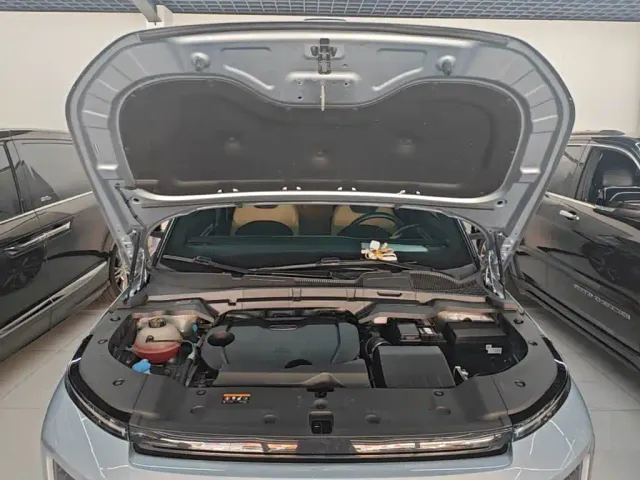Geely ICON — Фото автомобиля 19
