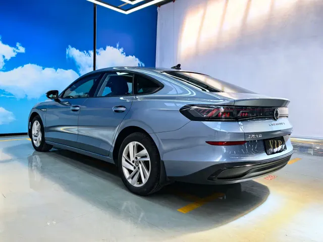 Volkswagen Lamando — Фото автомобиля 6