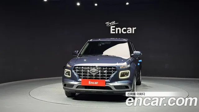 Hyundai Venue — Фото автомобиля 3