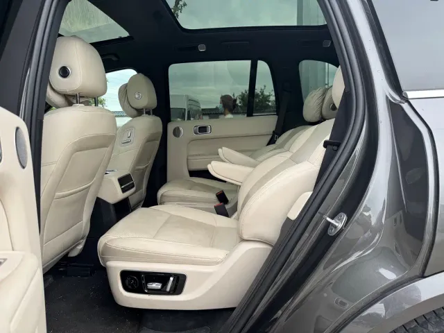 Li Auto L8 — Фото автомобиля 6