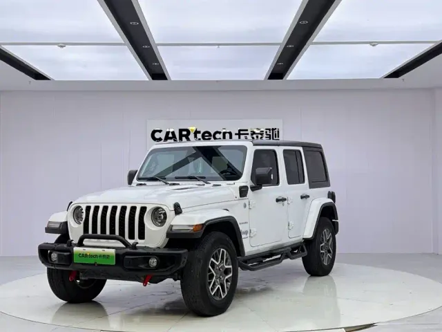 Фотография автомобиля — Jeep Wrangler 4xe