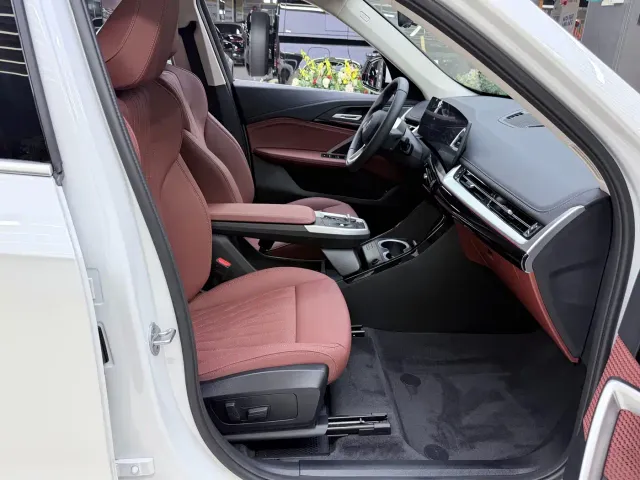 BMW X1 — Фото автомобиля 13