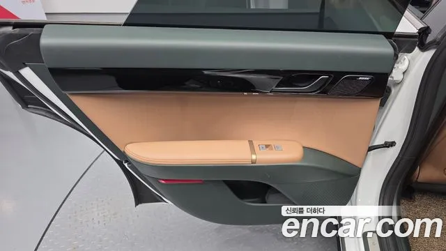 Hyundai Grandeur GN7 — Фото автомобиля 14
