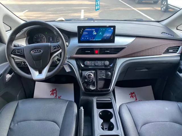 JAC Refine M3 — Фото автомобиля 7