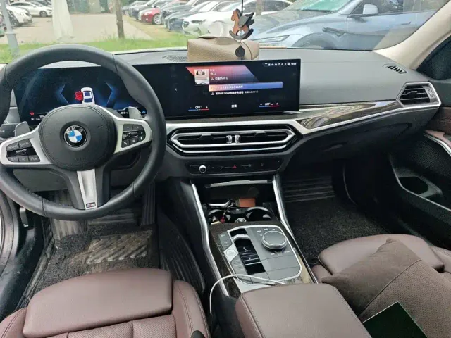 BMW 3 Series — Фото автомобиля 10