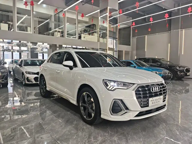Audi Q3 — Фото автомобиля 3
