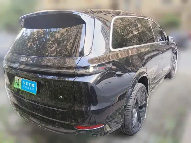 Li Auto L9 — Фото автомобиля 2