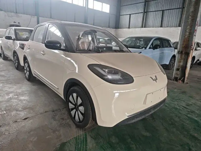 Wuling Bingo — Фото автомобиля 3