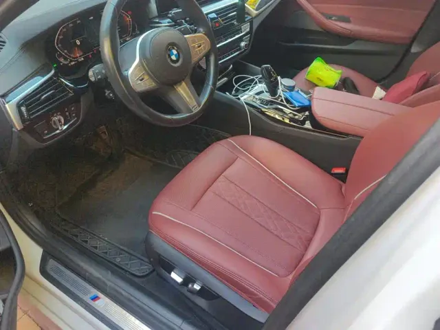 BMW 5 Series — Фото автомобиля 9