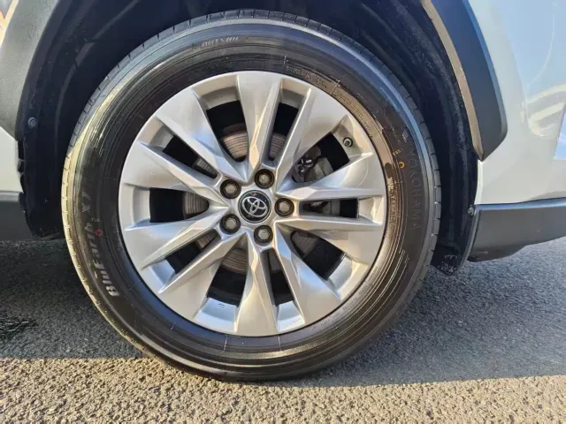 Toyota Wildlander — Фото автомобиля 14