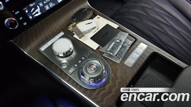 Genesis G80 Бензин 2.5 турбо AWD — Фото автомобиля 9