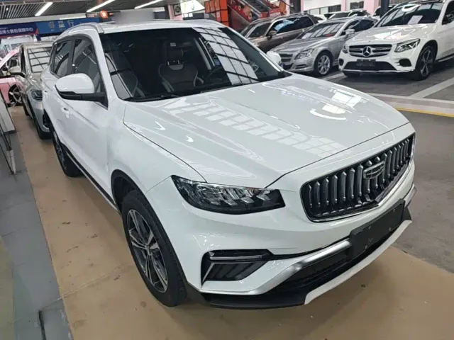 Geely Boyue — Фото автомобиля 3